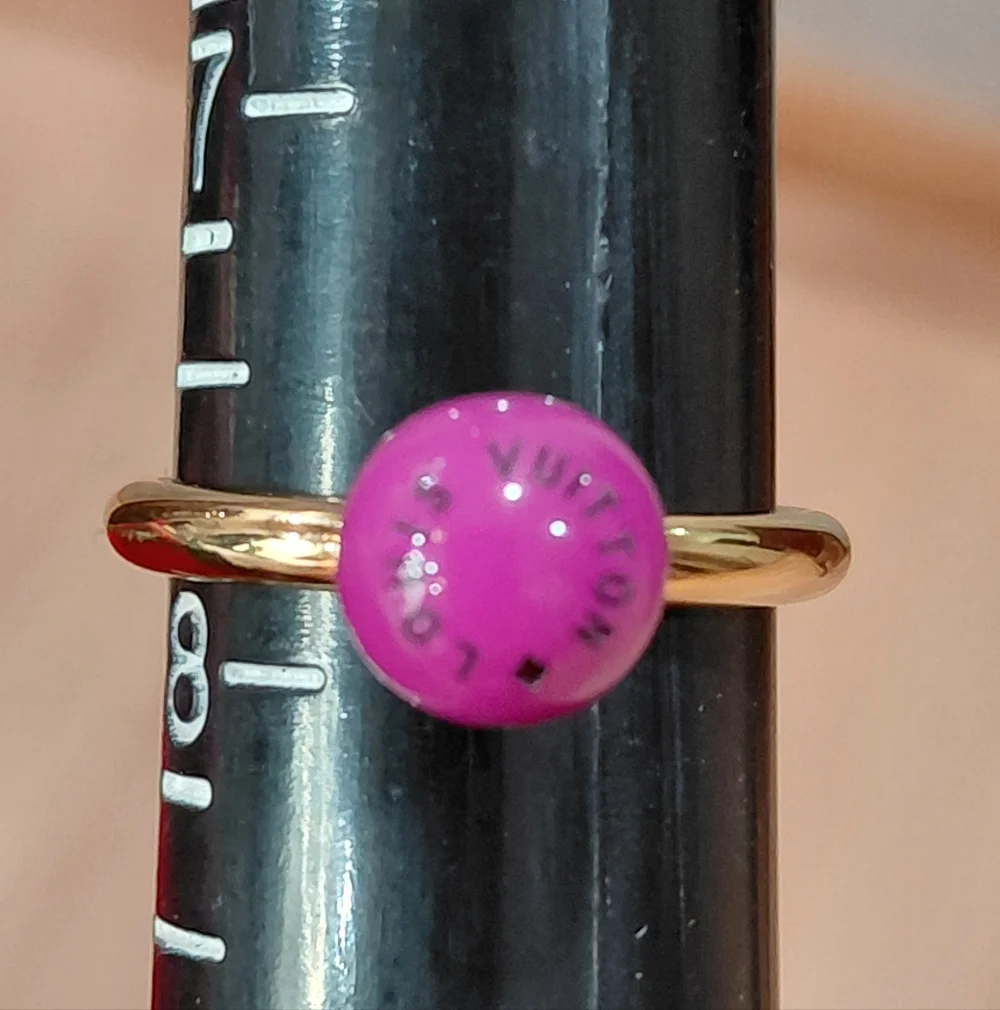 Louis Vuitton Bergwelt Cosmopolitan Signet Ring Purple Gold 7.5/7.75